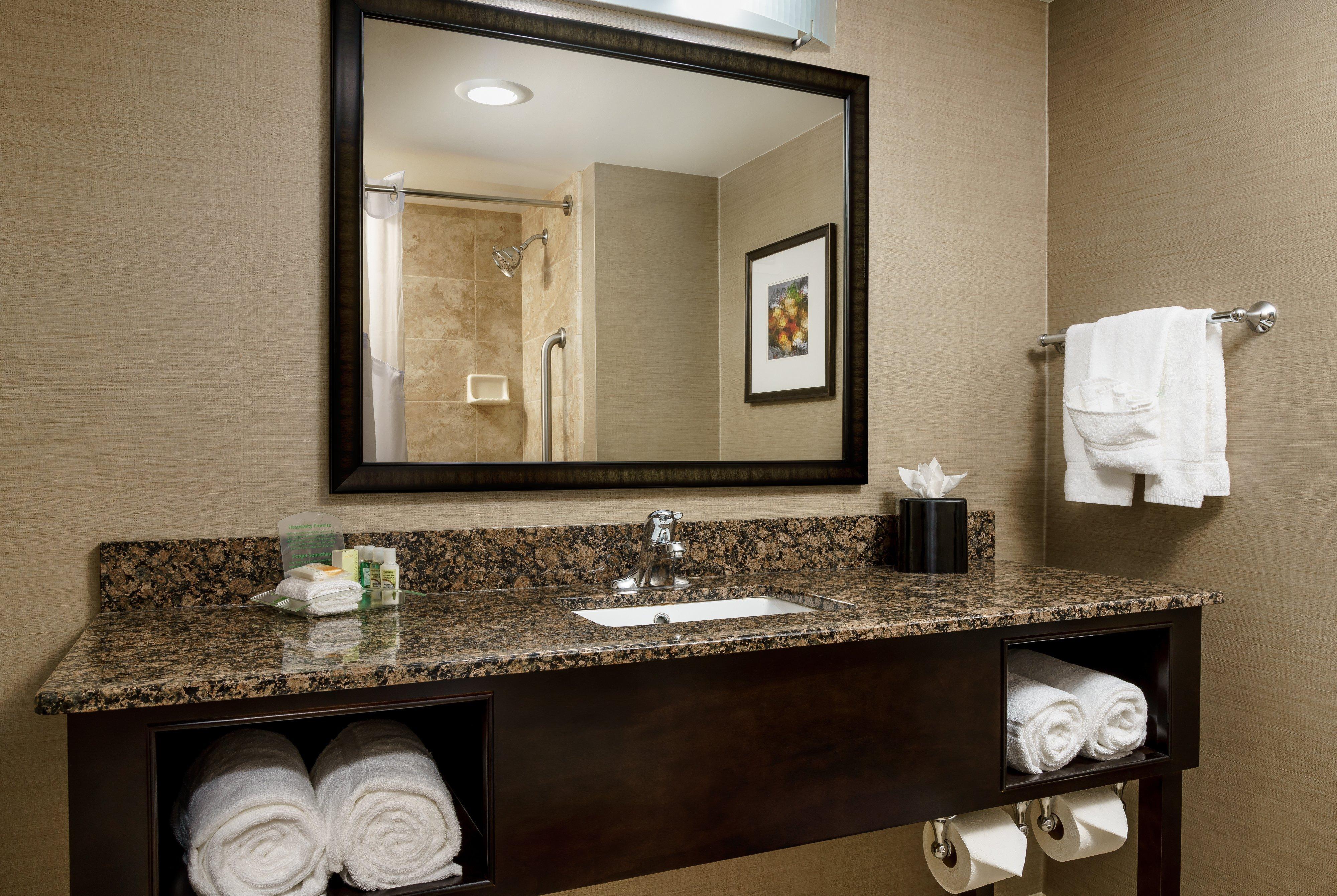 Holiday Inn Charlotte University By Ihg Екстериор снимка
