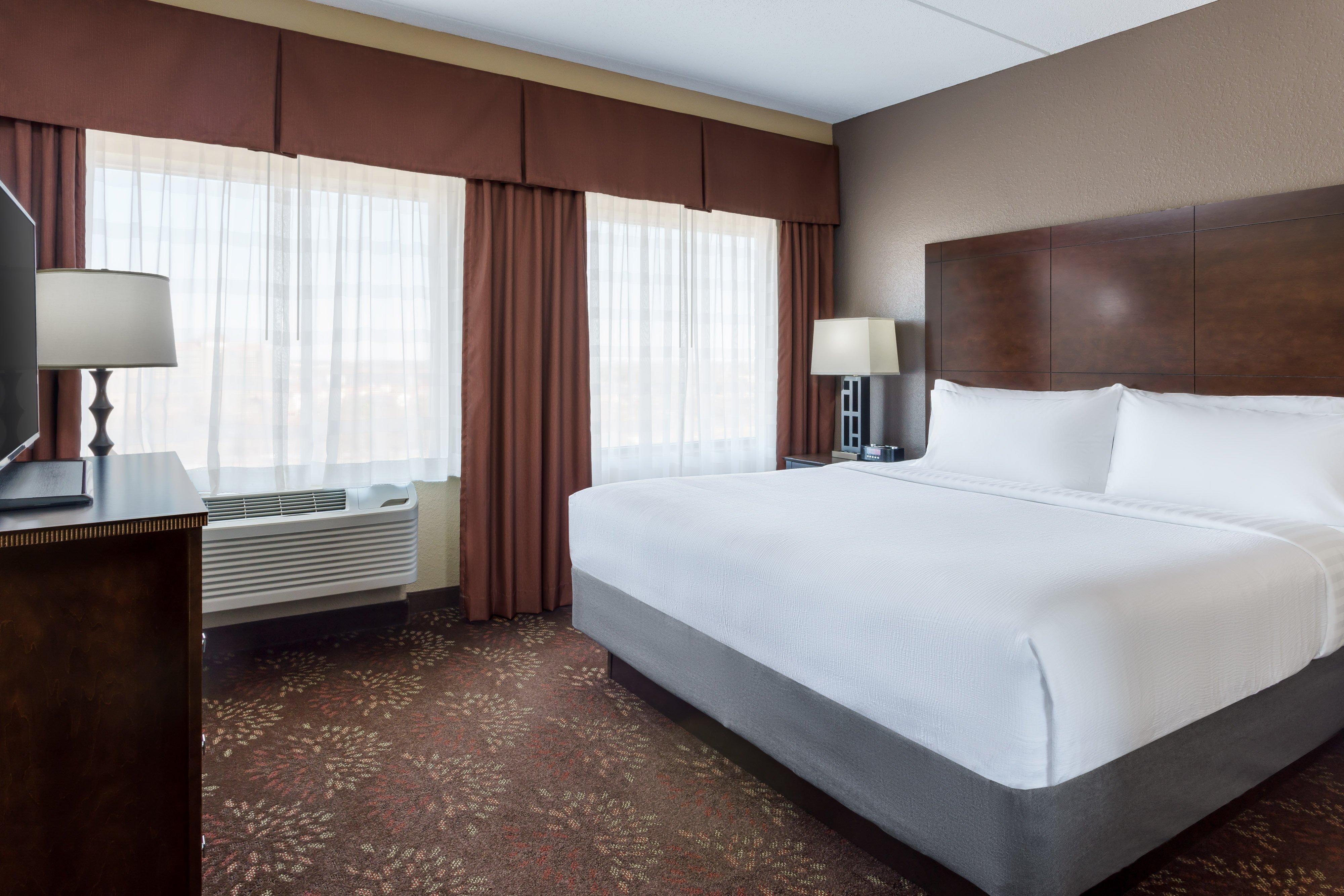 Holiday Inn Charlotte University By Ihg Екстериор снимка