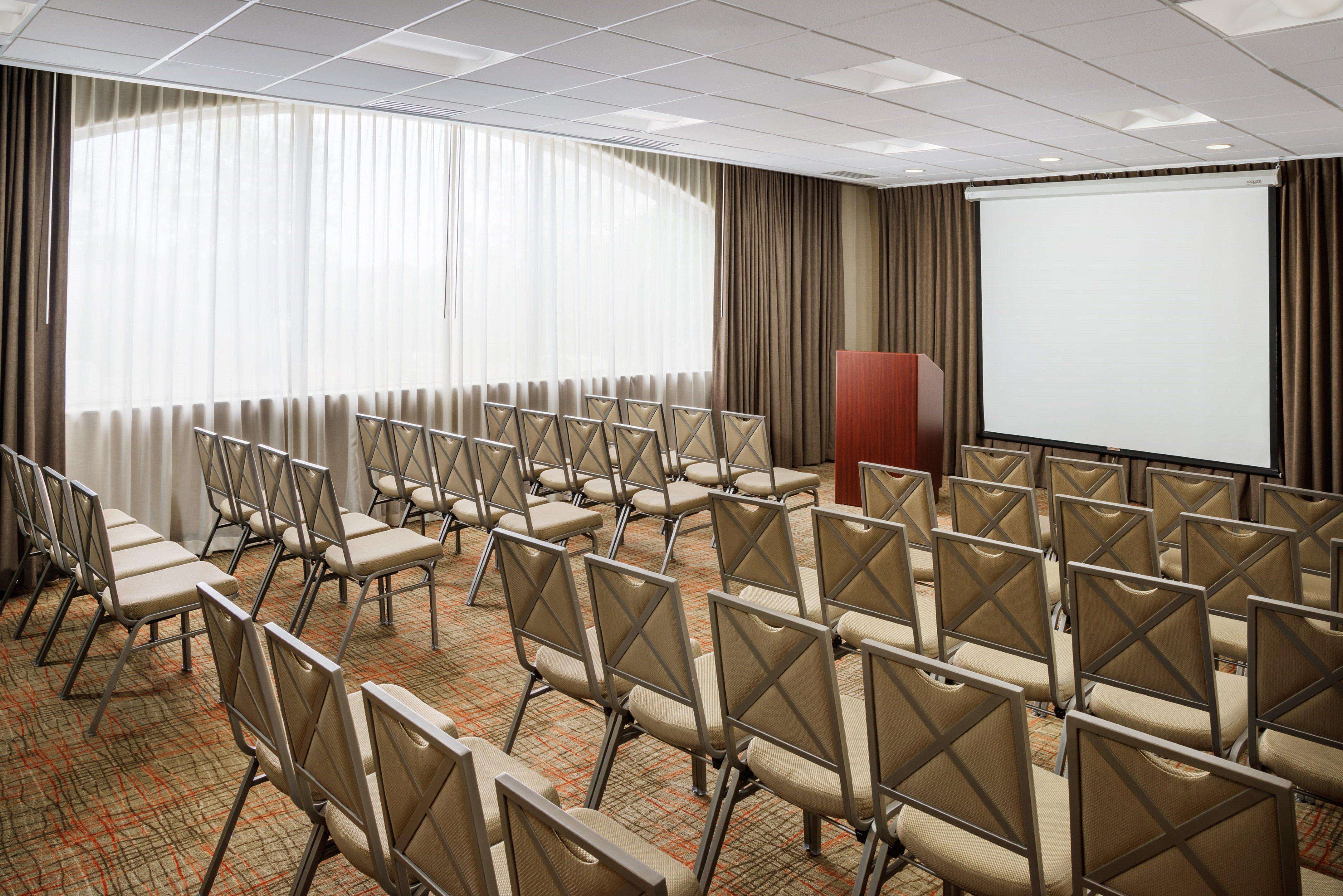 Holiday Inn Charlotte University By Ihg Екстериор снимка
