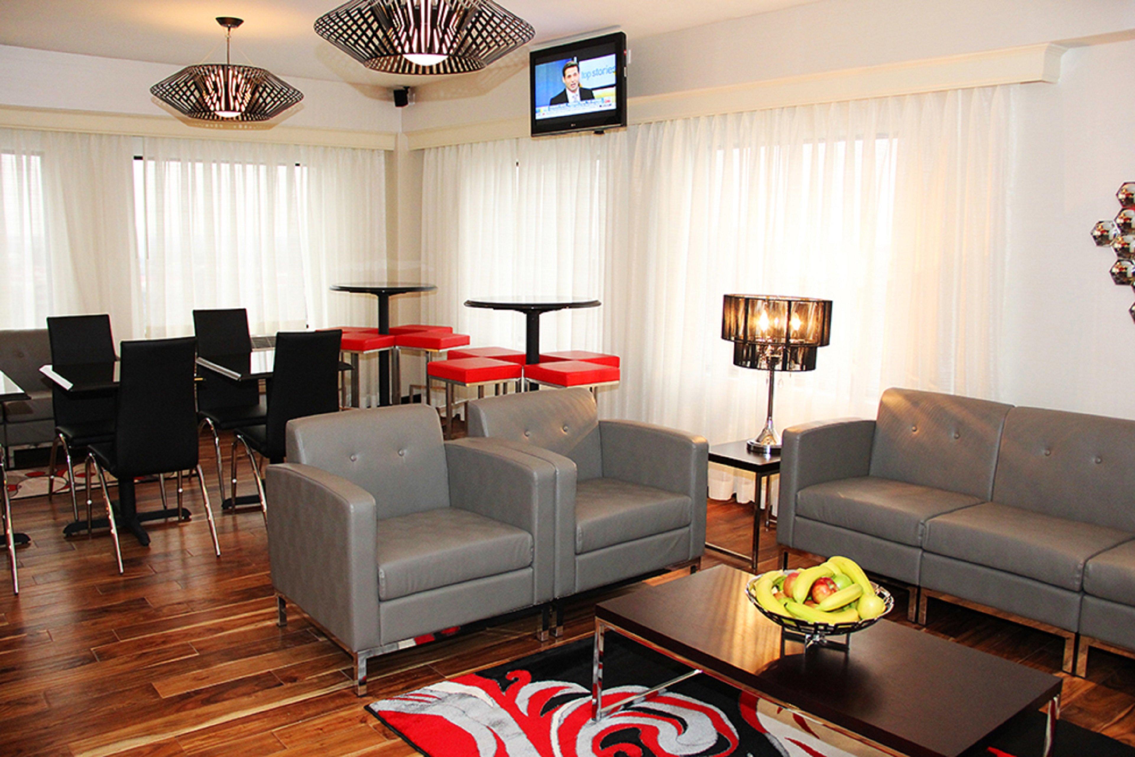 Holiday Inn Charlotte University By Ihg Екстериор снимка